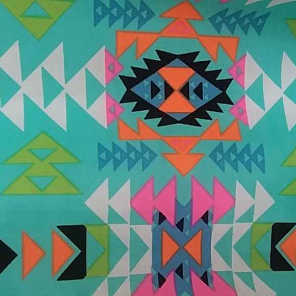 *5/$20* Moa Moa Mint Aztec 3/4 Sleeve Blouse - Picture 5 of 9